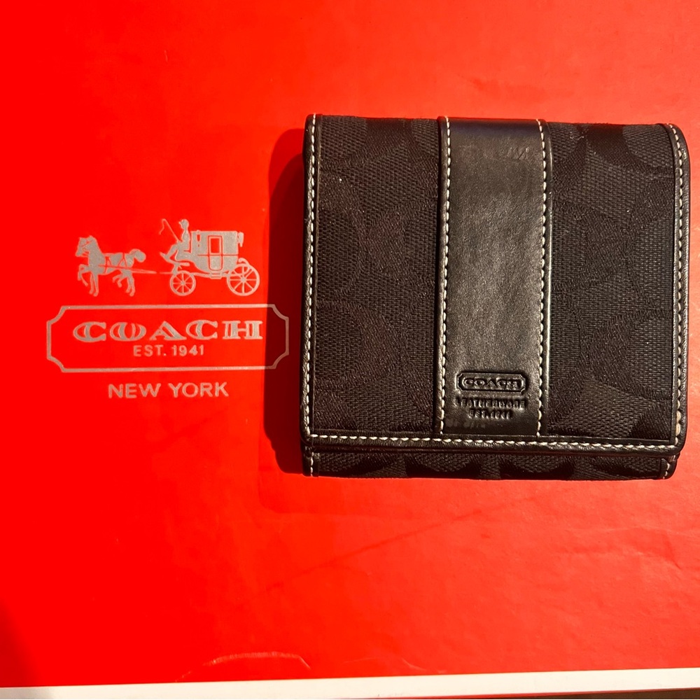 COACH signature C black leather and jacquard bifold wallet excellent condition